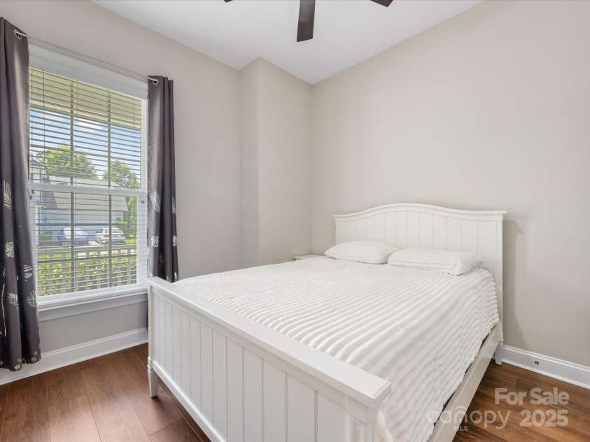 4148 Cedar Point Avenue, Matthews, NC 28104.  MLS# CAR4239587, YatesRealty ID 21713. 