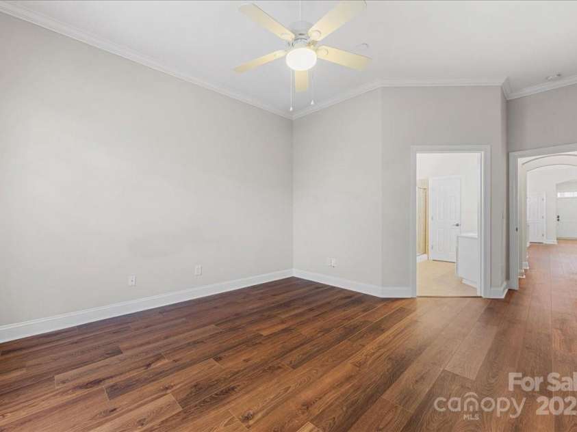 4148 Cedar Point Avenue, Matthews, NC 28104.  MLS# CAR4239587, YatesRealty ID 21713. 