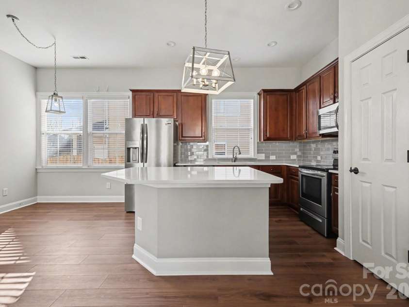 4148 Cedar Point Avenue, Matthews, NC 28104.  MLS# CAR4333823, YatesRealty ID 21713. 