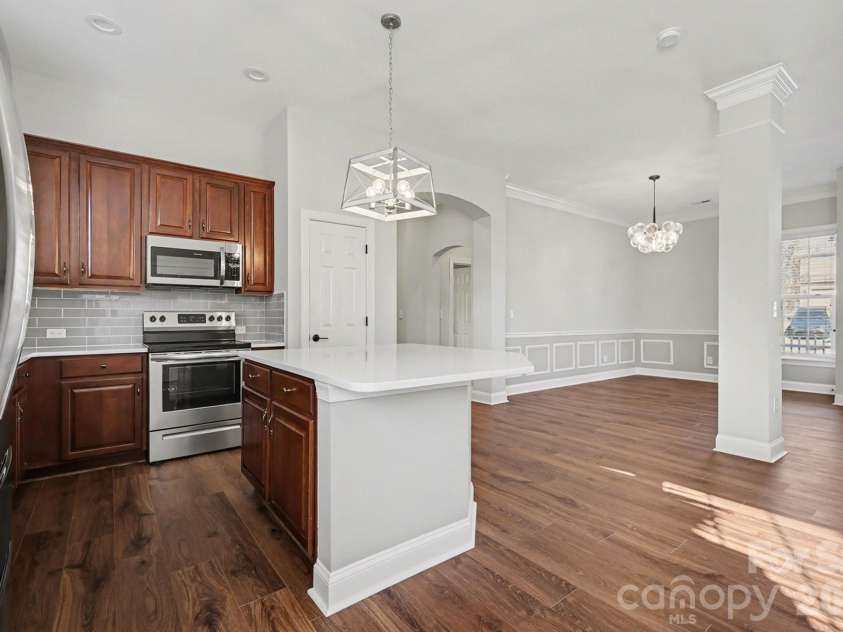 4148 Cedar Point Avenue, Matthews, NC 28104.  MLS# CAR4333823, YatesRealty ID 21713. 