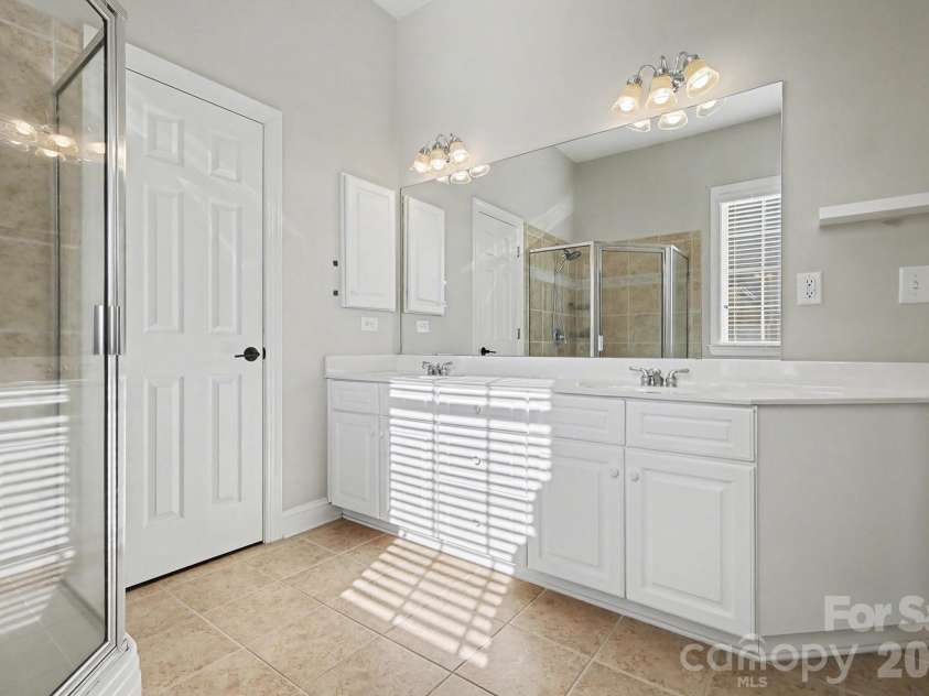 4148 Cedar Point Avenue, Matthews, NC 28104.  MLS# CAR4333823, YatesRealty ID 21713. 