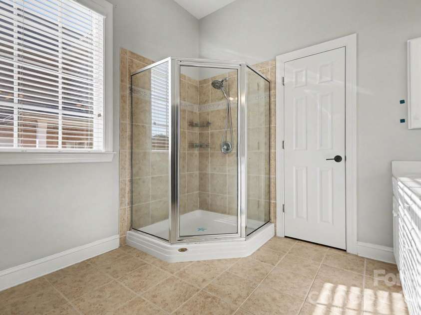 4148 Cedar Point Avenue, Matthews, NC 28104.  MLS# CAR4333823, YatesRealty ID 21713. 