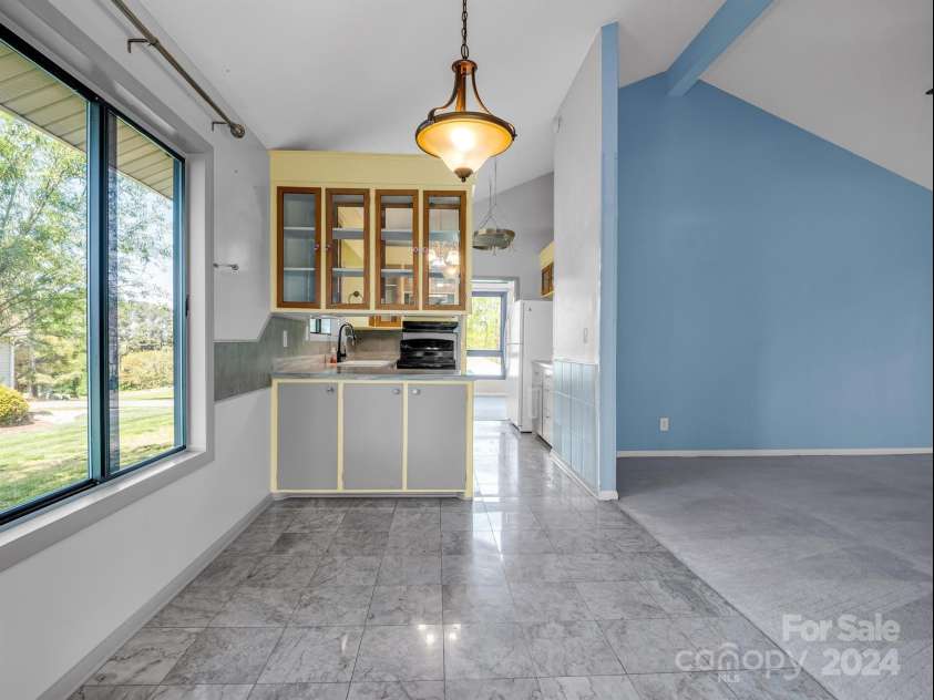 129 Dunes Drive, Kings Mountain, NC 28086.  MLS# CAR4128128, YatesRealty ID 21714. 