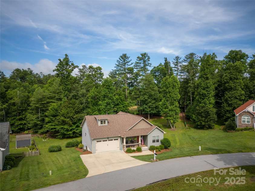 54 Asher Lane, Etowah, NC 28729.  MLS# CAR4266720, YatesRealty ID 21716. 