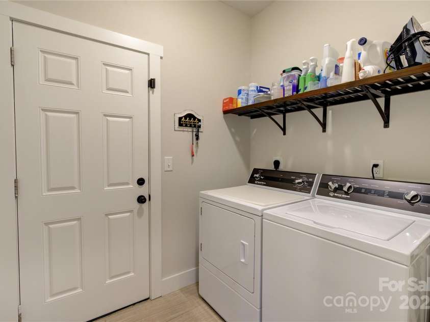 54 Asher Lane, Etowah, NC 28729.  MLS# CAR4266720, YatesRealty ID 21716. 