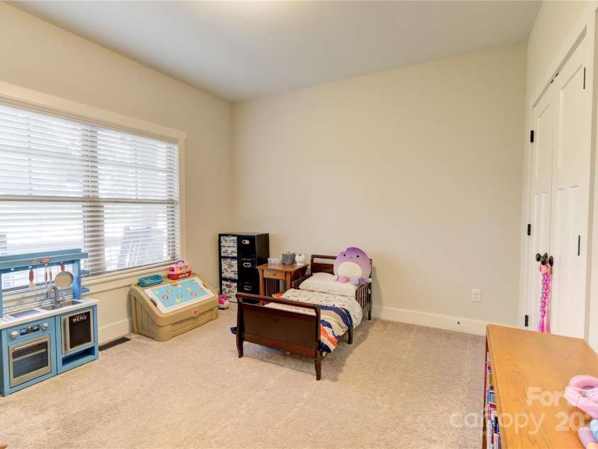 54 Asher Lane, Etowah, NC 28729.  MLS# CAR4266720, YatesRealty ID 21716. 
