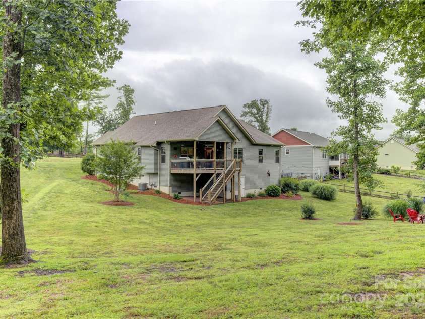 54 Asher Lane, Etowah, NC 28729.  MLS# CAR4266720, YatesRealty ID 21716. 