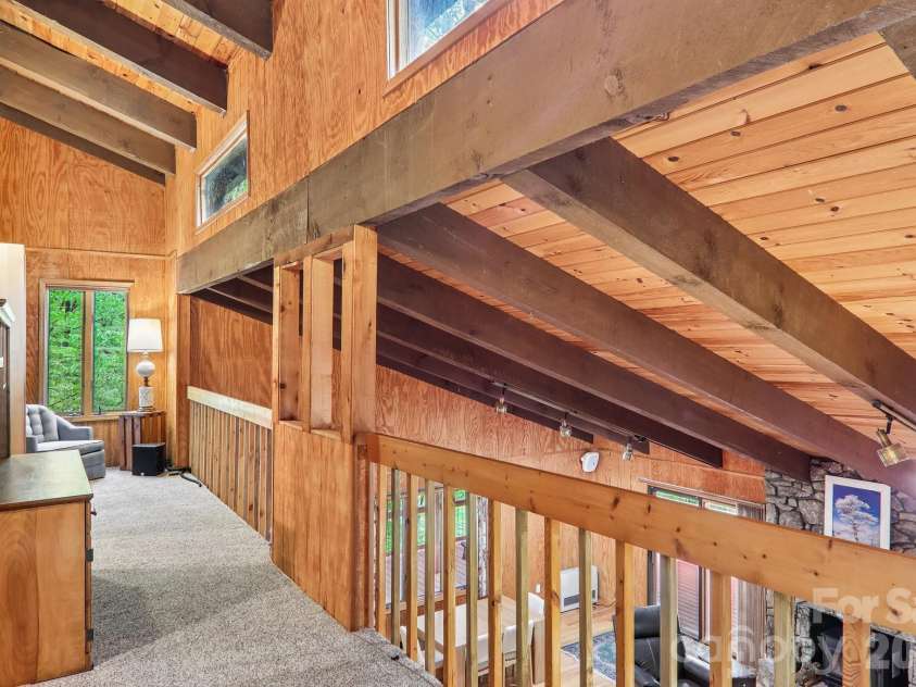 101 Oak Ridge Court, Mars Hill, NC 28754.  MLS# CAR4381785, YatesRealty ID 21717. 