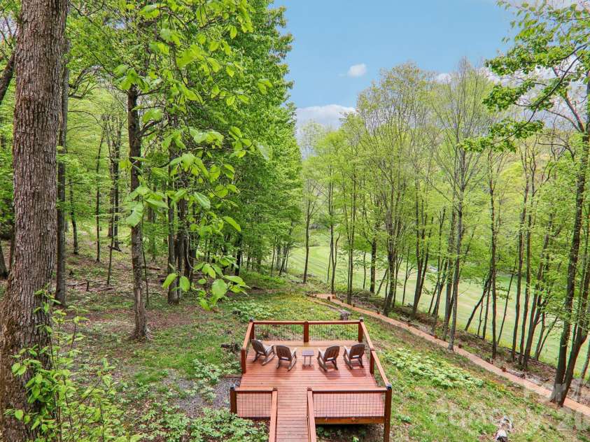 101 Oak Ridge Court, Mars Hill, NC 28754.  MLS# CAR4381785, YatesRealty ID 21717. 