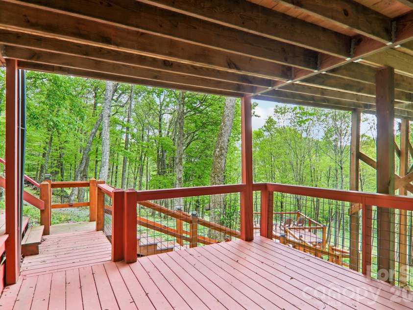 101 Oak Ridge Court, Mars Hill, NC 28754.  MLS# CAR4381785, YatesRealty ID 21717. 