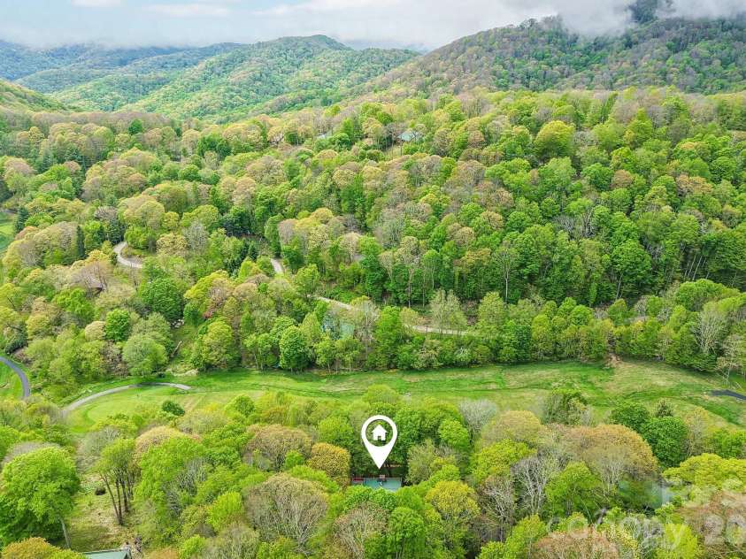 101 Oak Ridge Court, Mars Hill, NC 28754.  MLS# CAR4381785, YatesRealty ID 21717. 