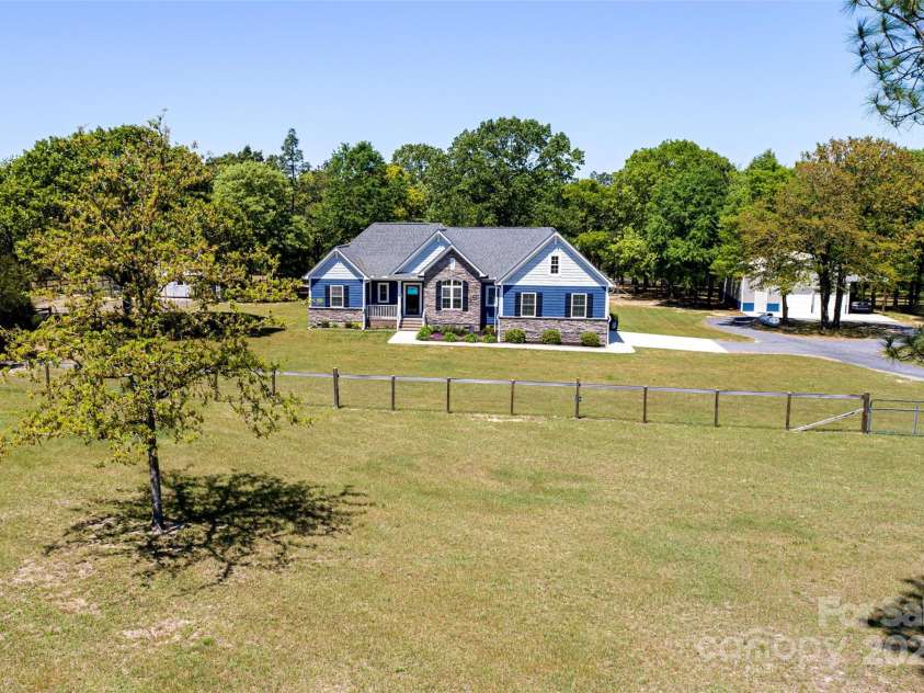 340 Hound Hollow Road, Camden, SC 29020.  MLS# CAR4240958, YatesRealty ID 21717. Front View of this Beautiful Ranch Home