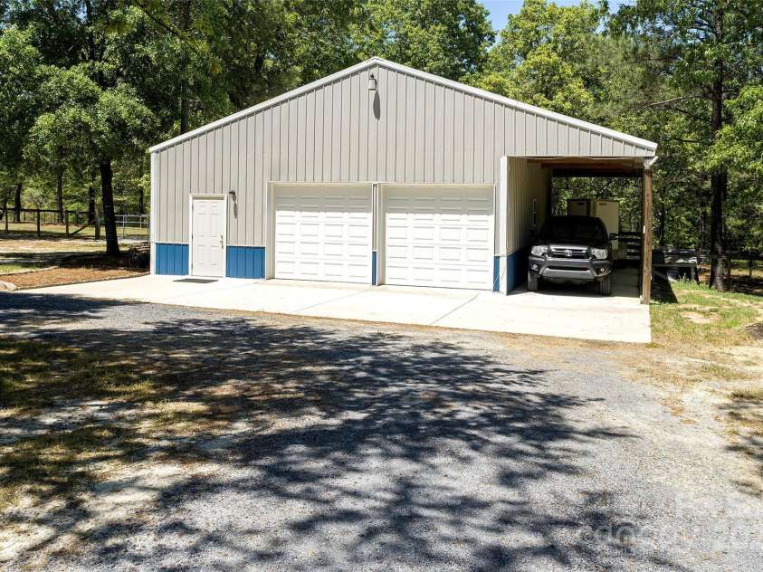 340 Hound Hollow Road, Camden, SC 29020.  MLS# CAR4240958, YatesRealty ID 21717. Separate Heated/Cooled and Insulated 30x30 Shop