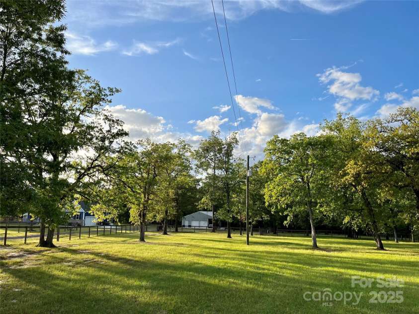 340 Hound Hollow Road, Camden, SC 29020.  MLS# CAR4240958, YatesRealty ID 21717. West Pasture