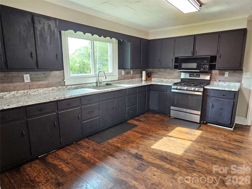 5136 Sherrill Drive, Granite Falls, NC 28630.  MLS# CAR4380585, YatesRealty ID 21718. 