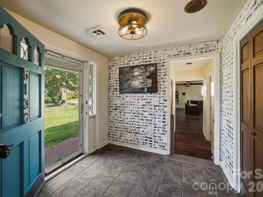 5136 Sherrill Drive, Granite Falls, NC 28630.  MLS# CAR4380585, YatesRealty ID 21718. 