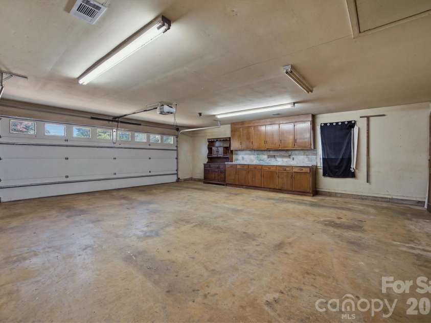 5136 Sherrill Drive, Granite Falls, NC 28630.  MLS# CAR4380585, YatesRealty ID 21718. 