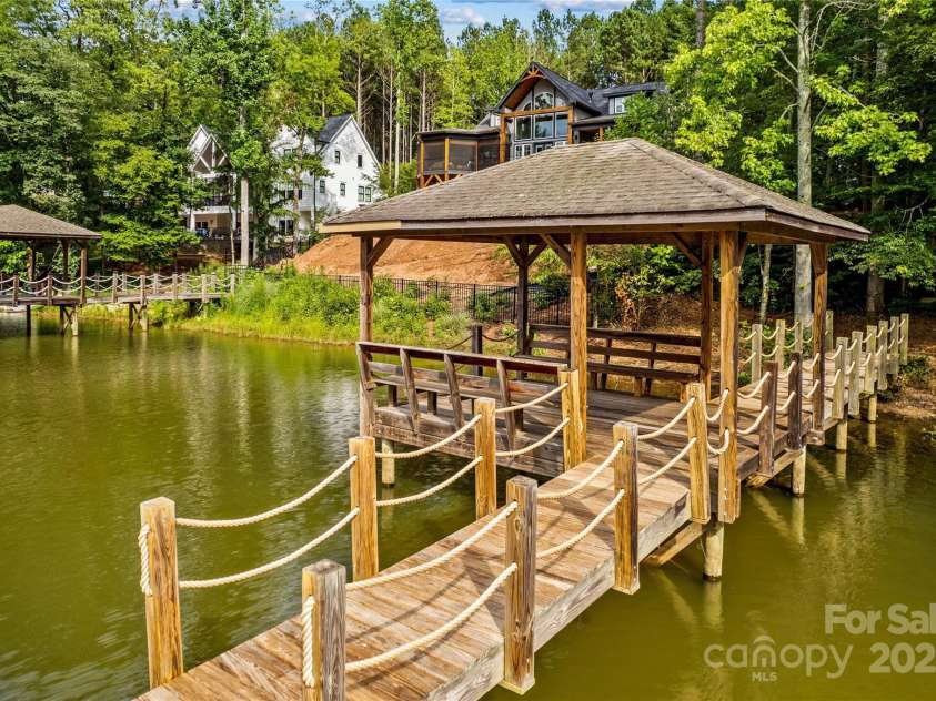 6644 Goose Point Drive, Denver, NC 28037.  MLS# CAR4274358, YatesRealty ID 21718. 