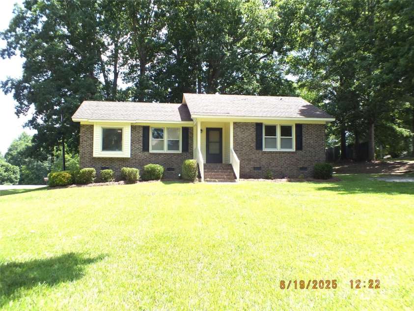 2116 Upson Drive, Lancaster, SC 29720.  MLS# CAR4274311, YatesRealty ID 21719. 