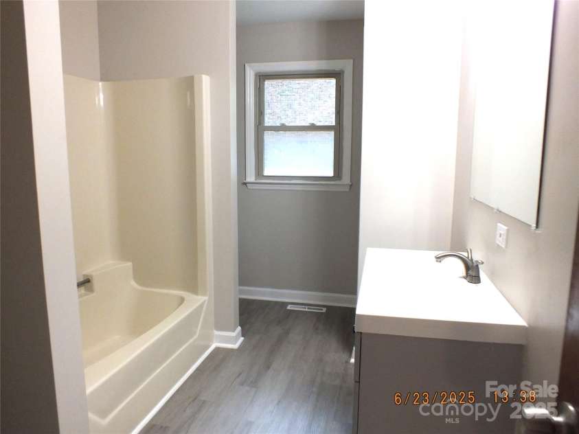 2116 Upson Drive, Lancaster, SC 29720.  MLS# CAR4274311, YatesRealty ID 21719. 