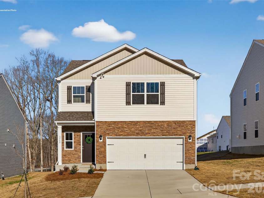 2825 Frances View Lane, Lincolnton, NC 28092.  MLS# CAR4381932, YatesRealty ID 21723. 