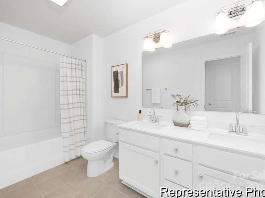 233 Wheatfield Drive, Statesville, NC 28677.  MLS# CAR4274453, YatesRealty ID 21725. 