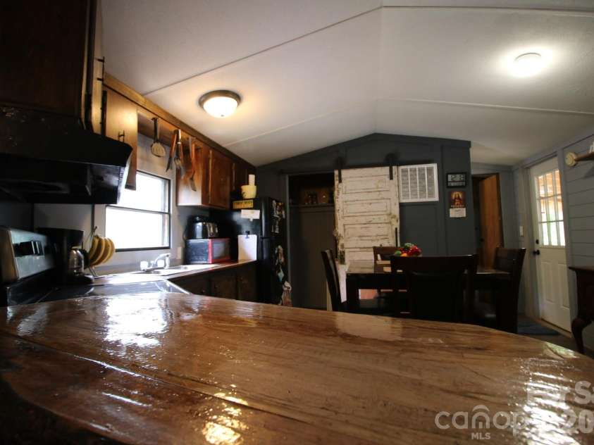1226 Percy Lane, Rockwell, NC 28138.  MLS# CAR4381945, YatesRealty ID 21727. Kitchen