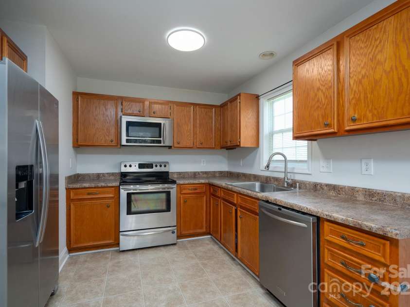 402 Beaver Dam Church Road, Shelby, NC 28152.  MLS# CAR4273406, YatesRealty ID 21728. 