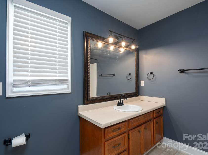 402 Beaver Dam Church Road, Shelby, NC 28152.  MLS# CAR4273406, YatesRealty ID 21728. 