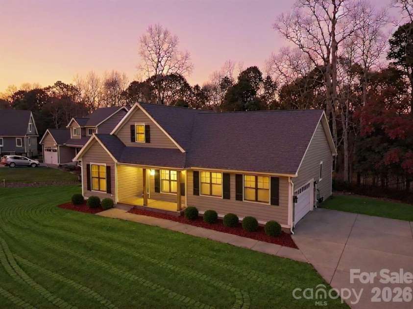 2656 Polo Lane, Maiden, NC 28650.  MLS# CAR4387264, YatesRealty ID 2173. 