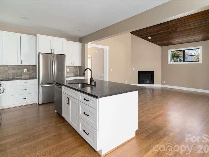 2656 Polo Lane, Maiden, NC 28650.  MLS# CAR4387264, YatesRealty ID 2173. 