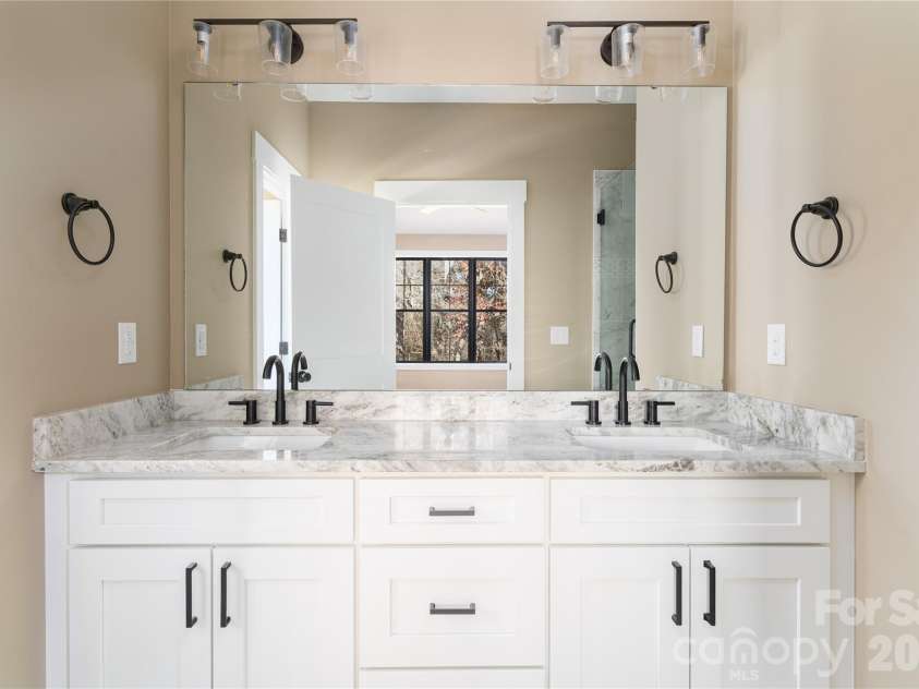 2656 Polo Lane, Maiden, NC 28650.  MLS# CAR4387264, YatesRealty ID 2173. 