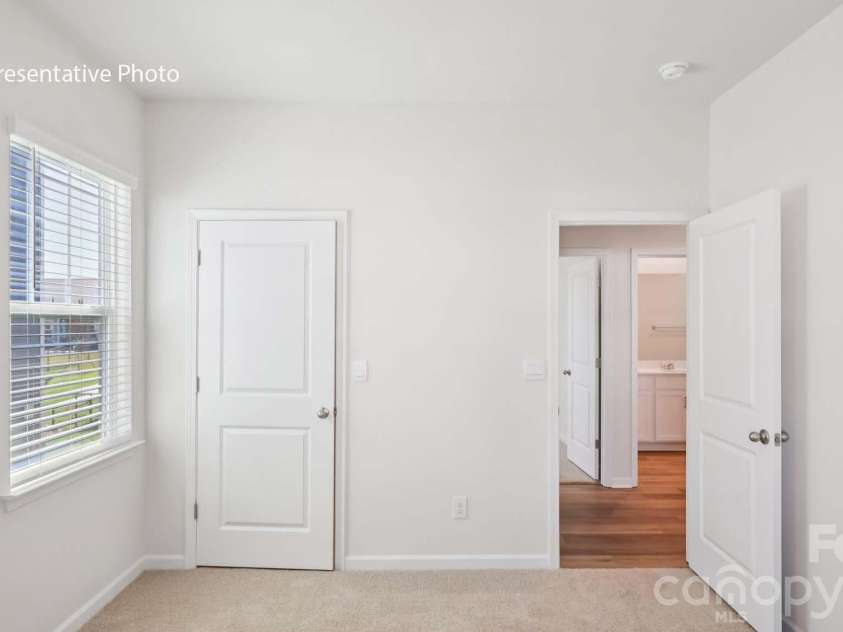 112 Pecan Grove Lane, Statesville, NC 28677.  MLS# CAR4382086, YatesRealty ID 21732. 