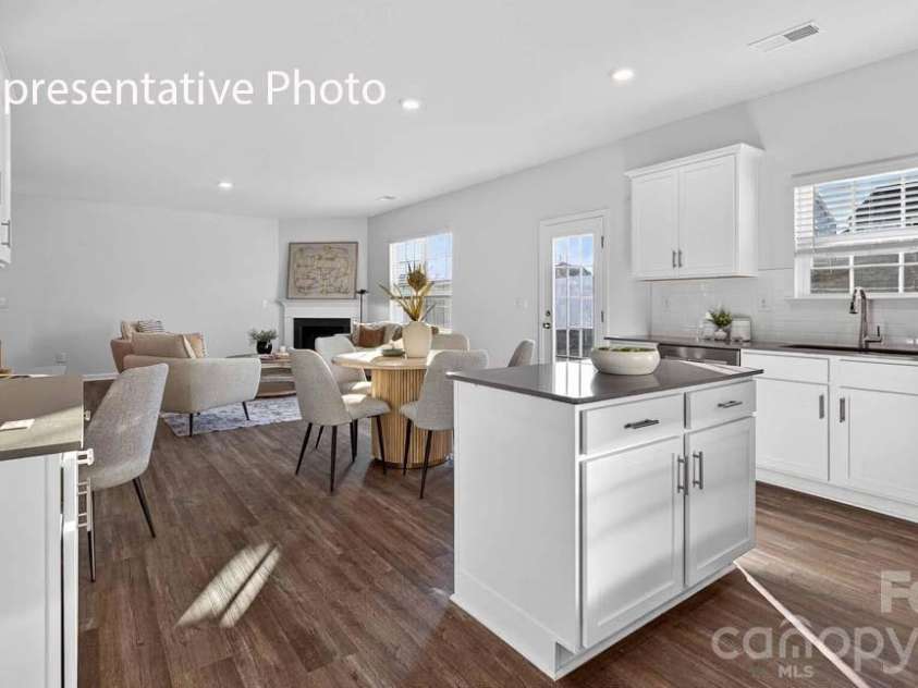 110 Pecan Grove Lane, Statesville, NC 28677.  MLS# CAR4382089, YatesRealty ID 21733. 