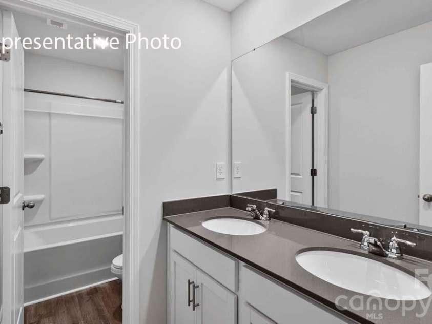 110 Pecan Grove Lane, Statesville, NC 28677.  MLS# CAR4382089, YatesRealty ID 21733. 