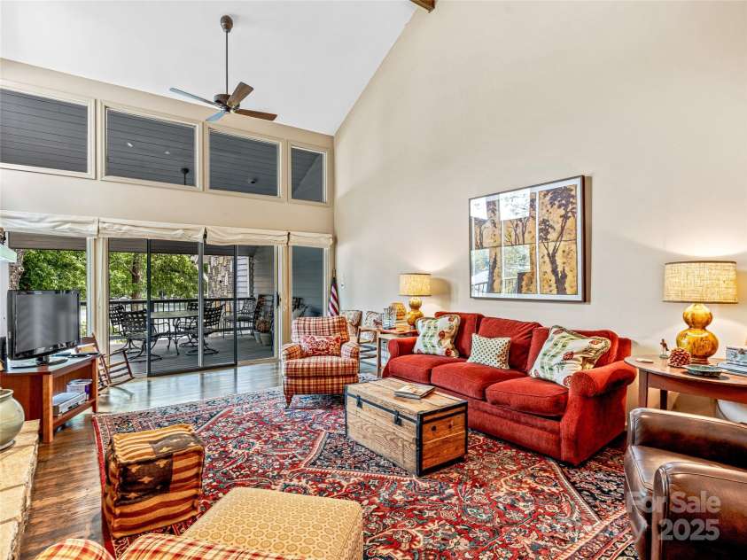 66 Country Club Village Drive, Lake Toxaway, NC 28747.  MLS# CAR4274624, YatesRealty ID 21733. 