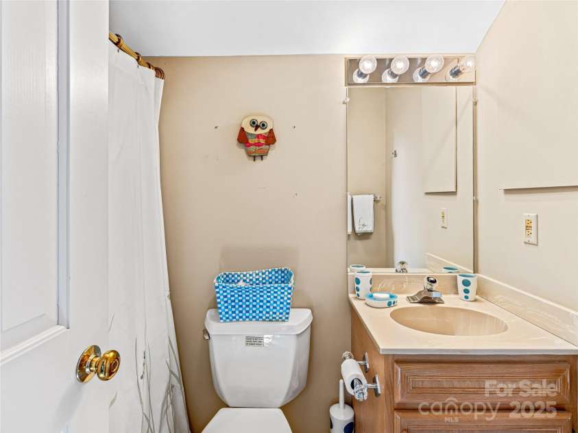 66 Country Club Village Drive, Lake Toxaway, NC 28747.  MLS# CAR4274624, YatesRealty ID 21733. 