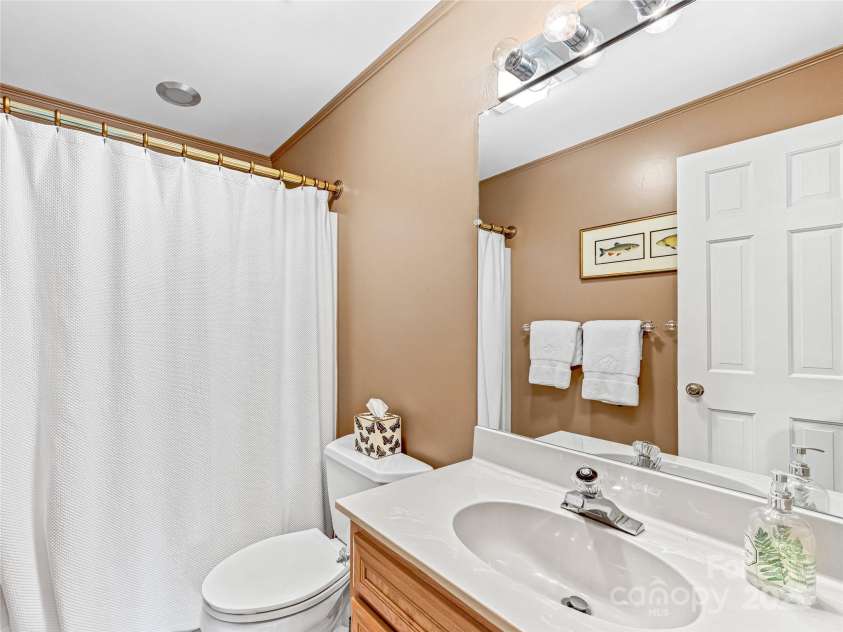 66 Country Club Village Drive, Lake Toxaway, NC 28747.  MLS# CAR4274624, YatesRealty ID 21733. 