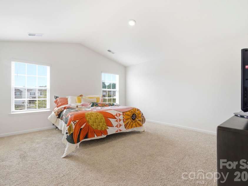 3157 Green Apple Drive, Dallas, NC 28034.  MLS# CAR4382079, YatesRealty ID 21734. 