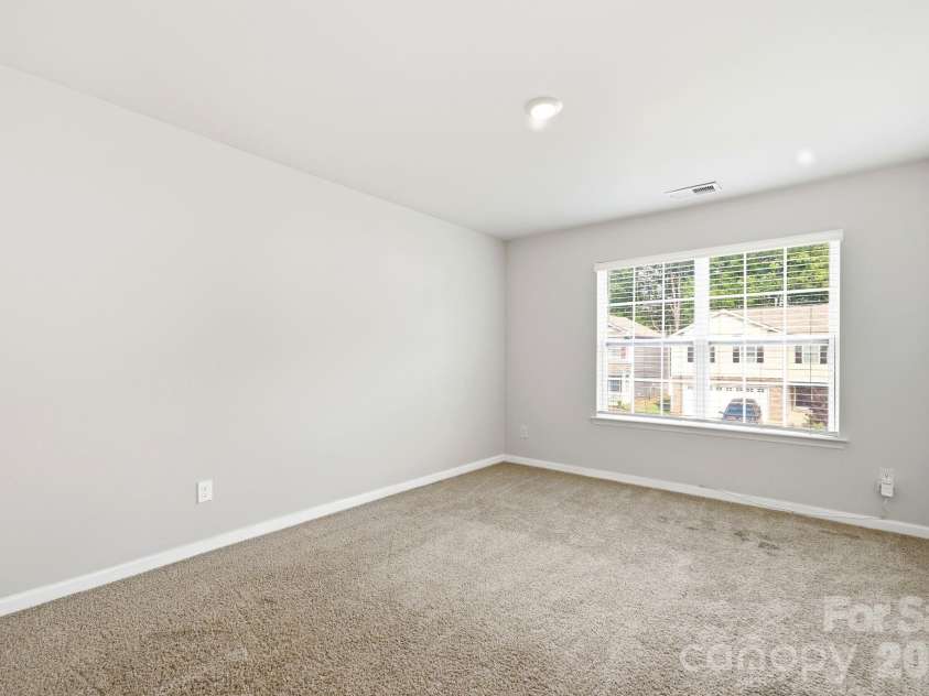 3157 Green Apple Drive, Dallas, NC 28034.  MLS# CAR4382079, YatesRealty ID 21734. 
