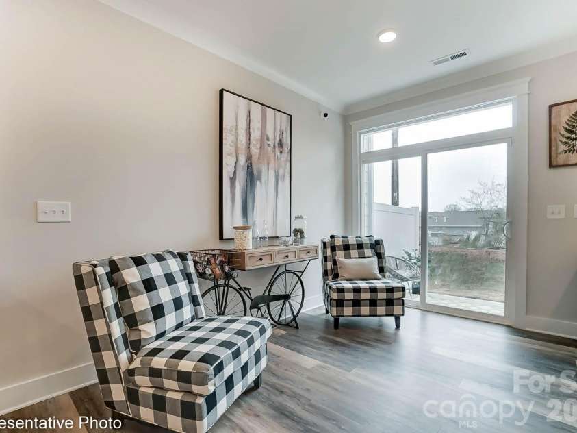 124 Pointer Trail, Troutman, NC 28166.  MLS# CAR4381982, YatesRealty ID 21736. Family Room