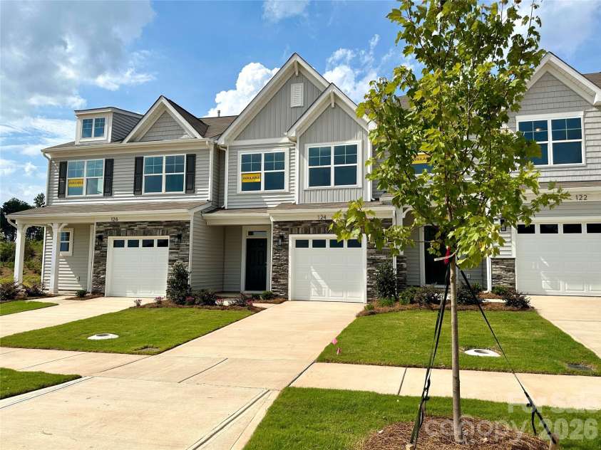 124 Pointer Trail, Troutman, NC 28166.  MLS# CAR4381982, YatesRealty ID 21736. Homesite 11 features an Ashland F floorplan