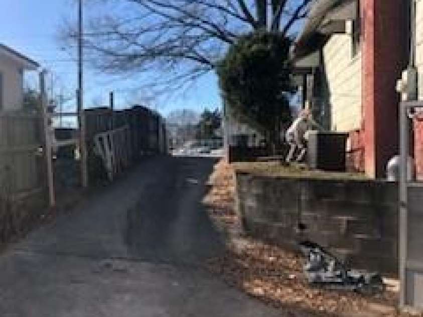 410 Arthur Avenue, Gastonia, NC 28052.  MLS# CAR4274241, YatesRealty ID 21736. 