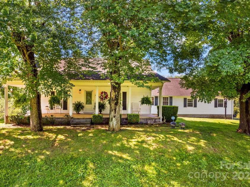 1043 Linneys Mill Road, Union Grove, NC 28689.  MLS# CAR4274249, YatesRealty ID 21737. 