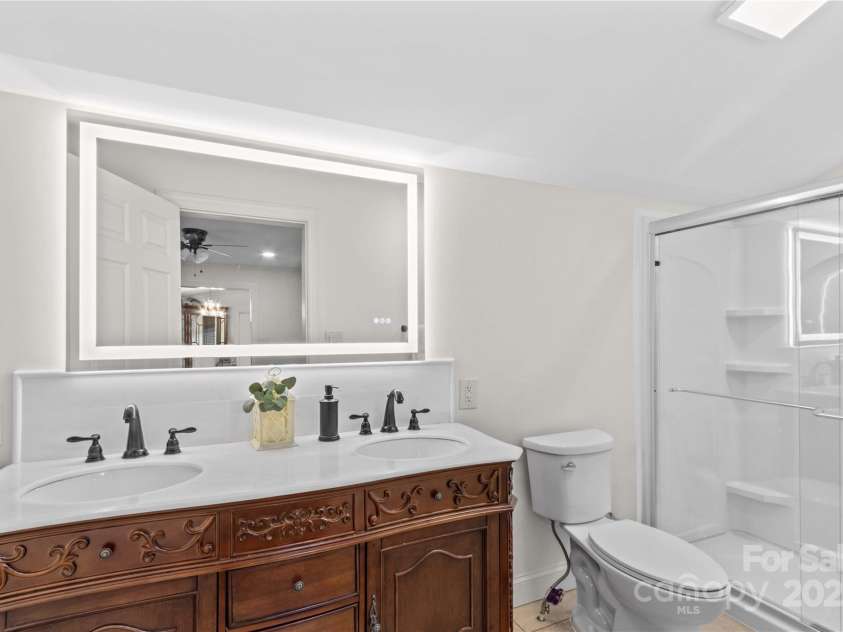 1043 Linneys Mill Road, Union Grove, NC 28689.  MLS# CAR4274249, YatesRealty ID 21737. 