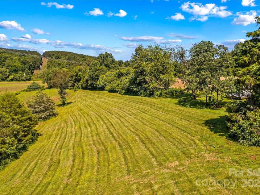 1043 Linneys Mill Road, Union Grove, NC 28689.  MLS# CAR4274249, YatesRealty ID 21737. 