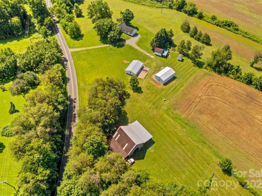 1043 Linneys Mill Road, Union Grove, NC 28689.  MLS# CAR4274249, YatesRealty ID 21737. 