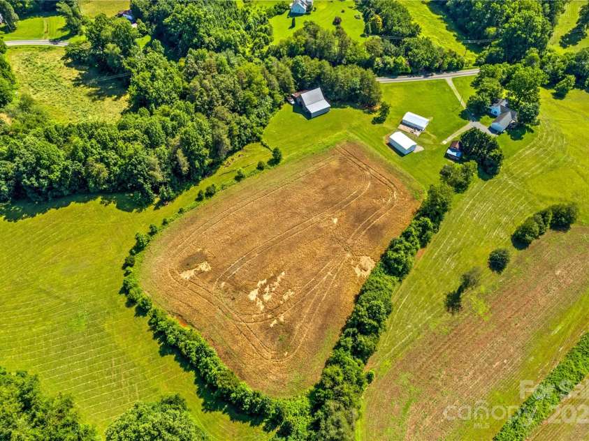 1043 Linneys Mill Road, Union Grove, NC 28689.  MLS# CAR4274249, YatesRealty ID 21737. 