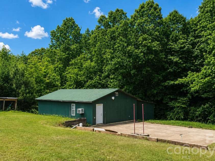 6503 Highway 97 Road, Hickory Grove, SC 29717.  MLS# CAR4382142, YatesRealty ID 21739. Shop