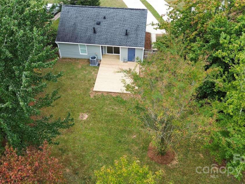 6732 Park Hickory Drive, Charlotte, NC 28227.  MLS# CAR4312422, YatesRealty ID 2174. 